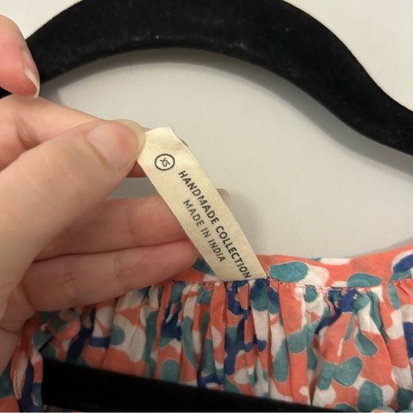 Mirth Pink Floral Printed V-Neck Blouse - Picture 4 of 4